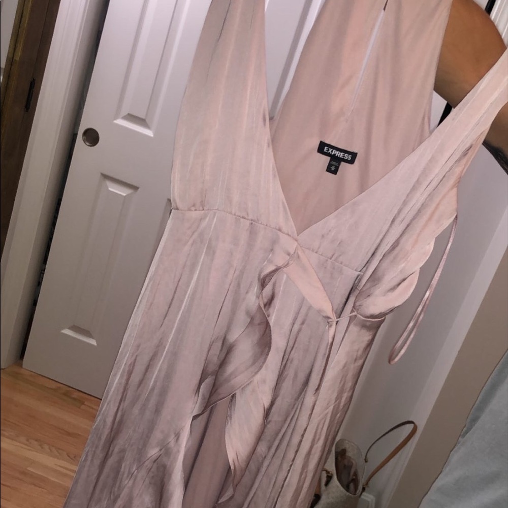 Silky pink express dress